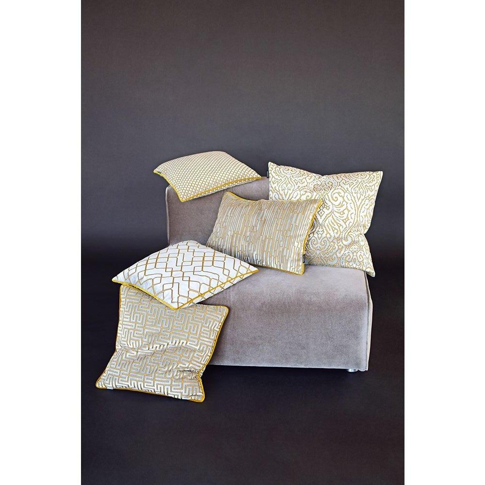 &copy; RL00358-0848_1.jpg