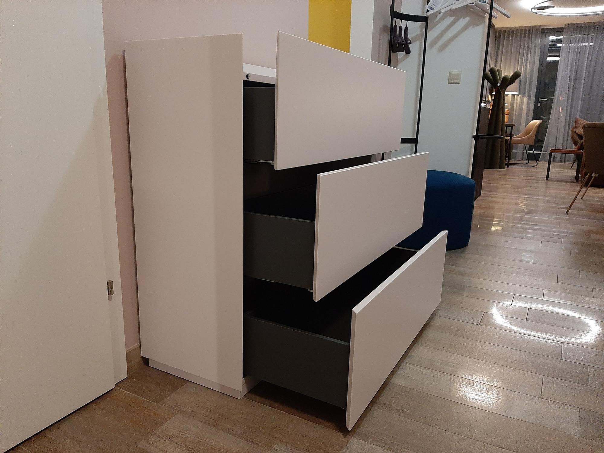 &copy; SBUCHHESPERID_1.jpg