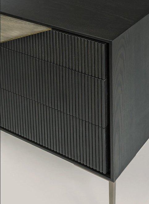 &copy; SHAKEEGO140_4.jpg