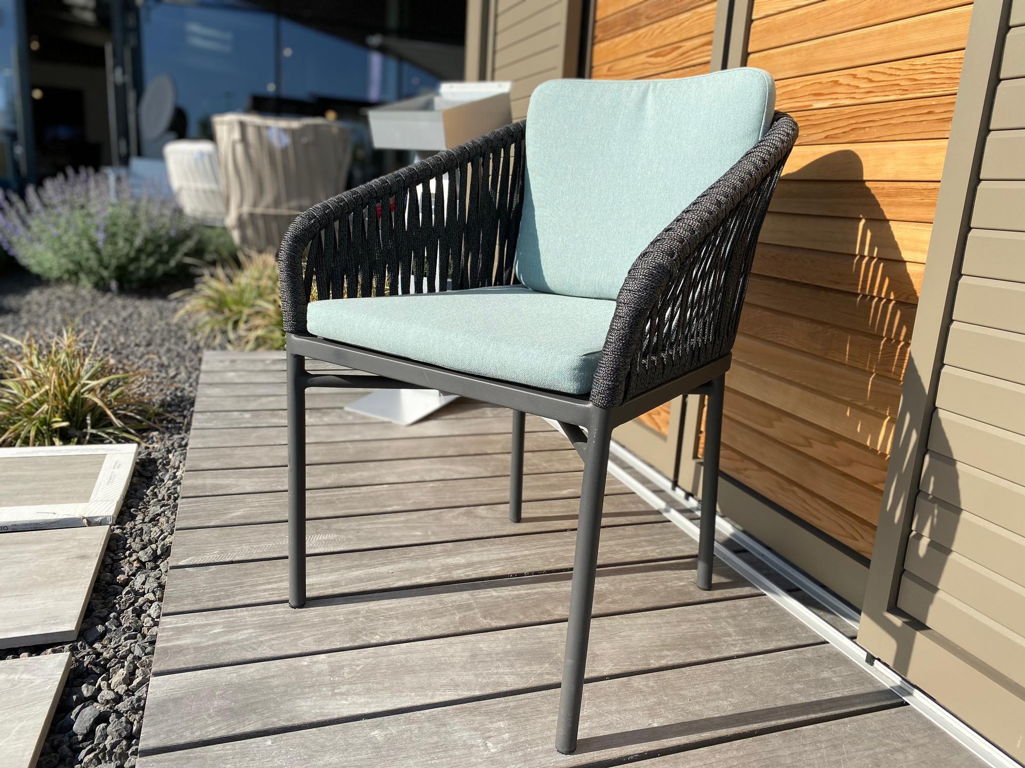 &copy; SIT10EX1363_2.jpg