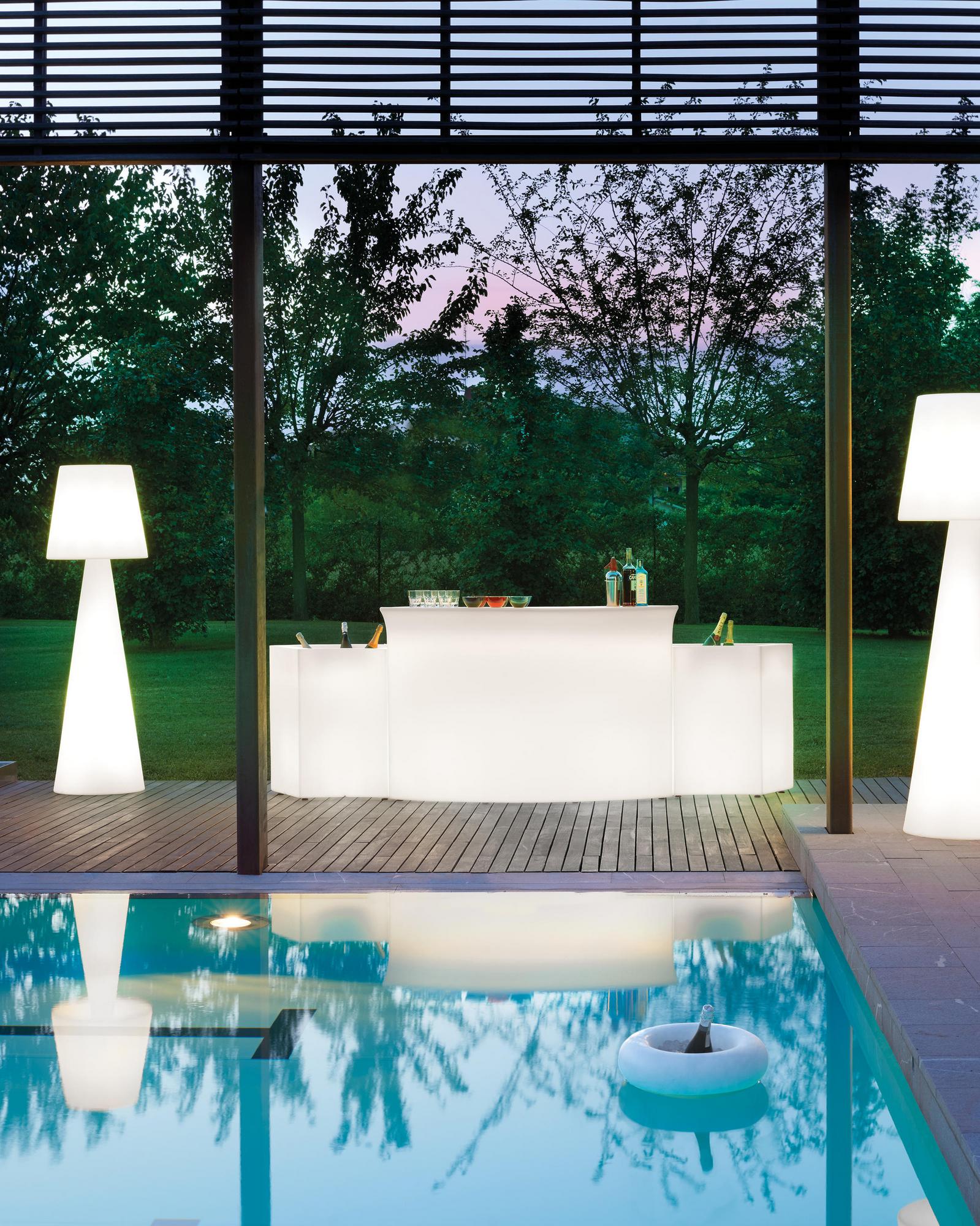 &copy; SLLPBRB110_1.jpg