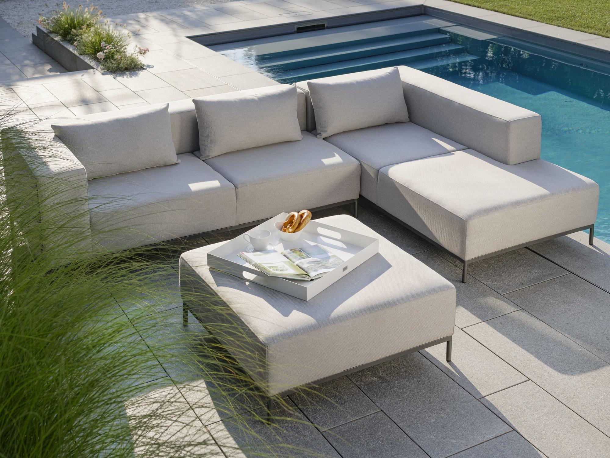 &copy; STERN410358_2.jpg