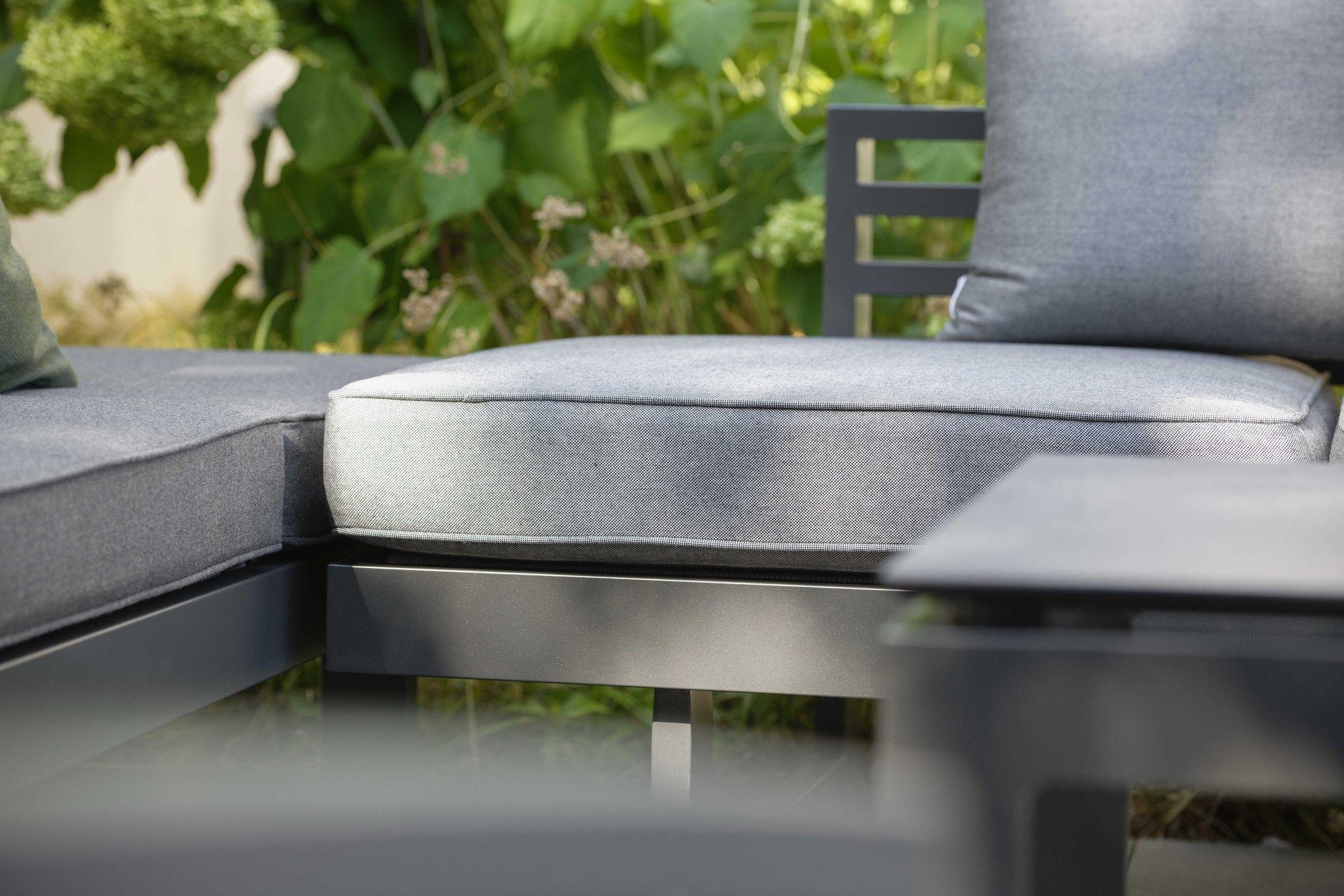 &copy; STERN418380_3.jpg