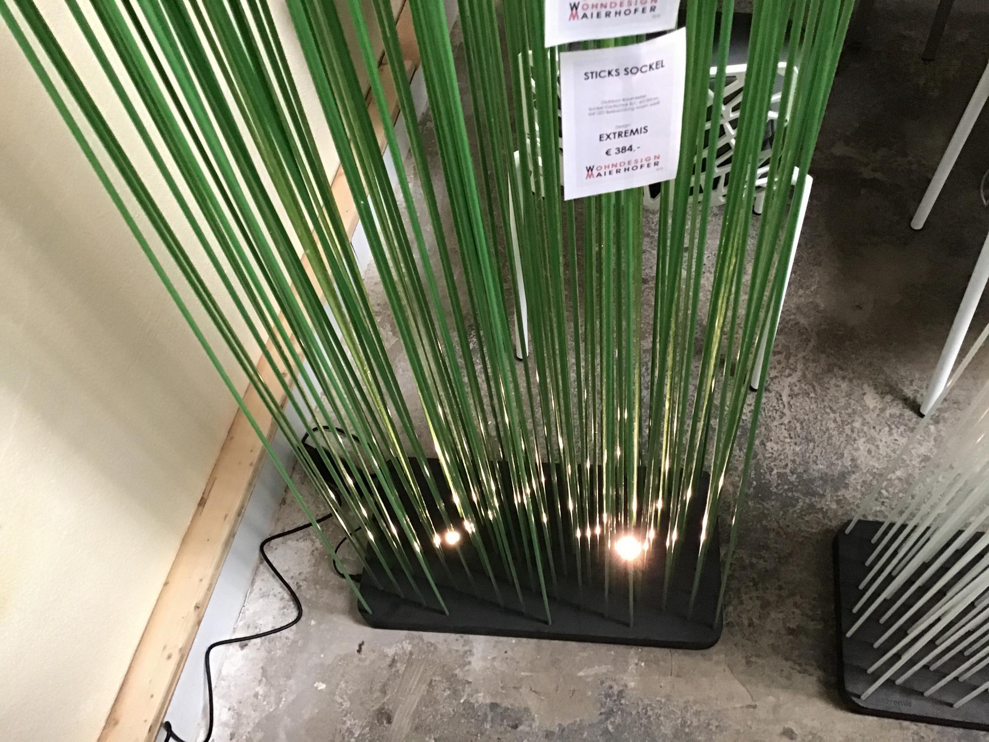 &copy; STICKS_SOCKE1_3.jpg