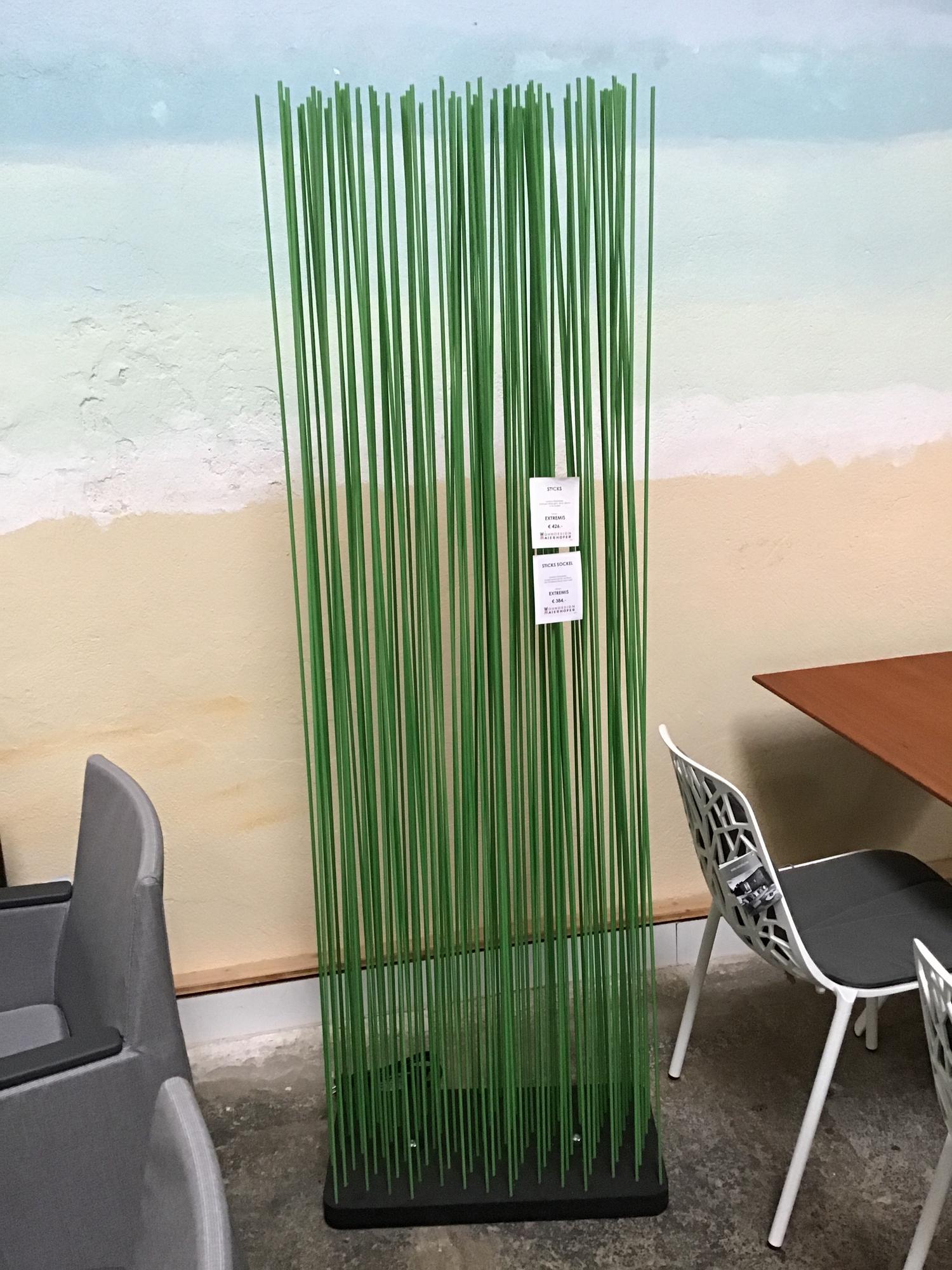 &copy; STICKS_SOCKE1_4.jpg