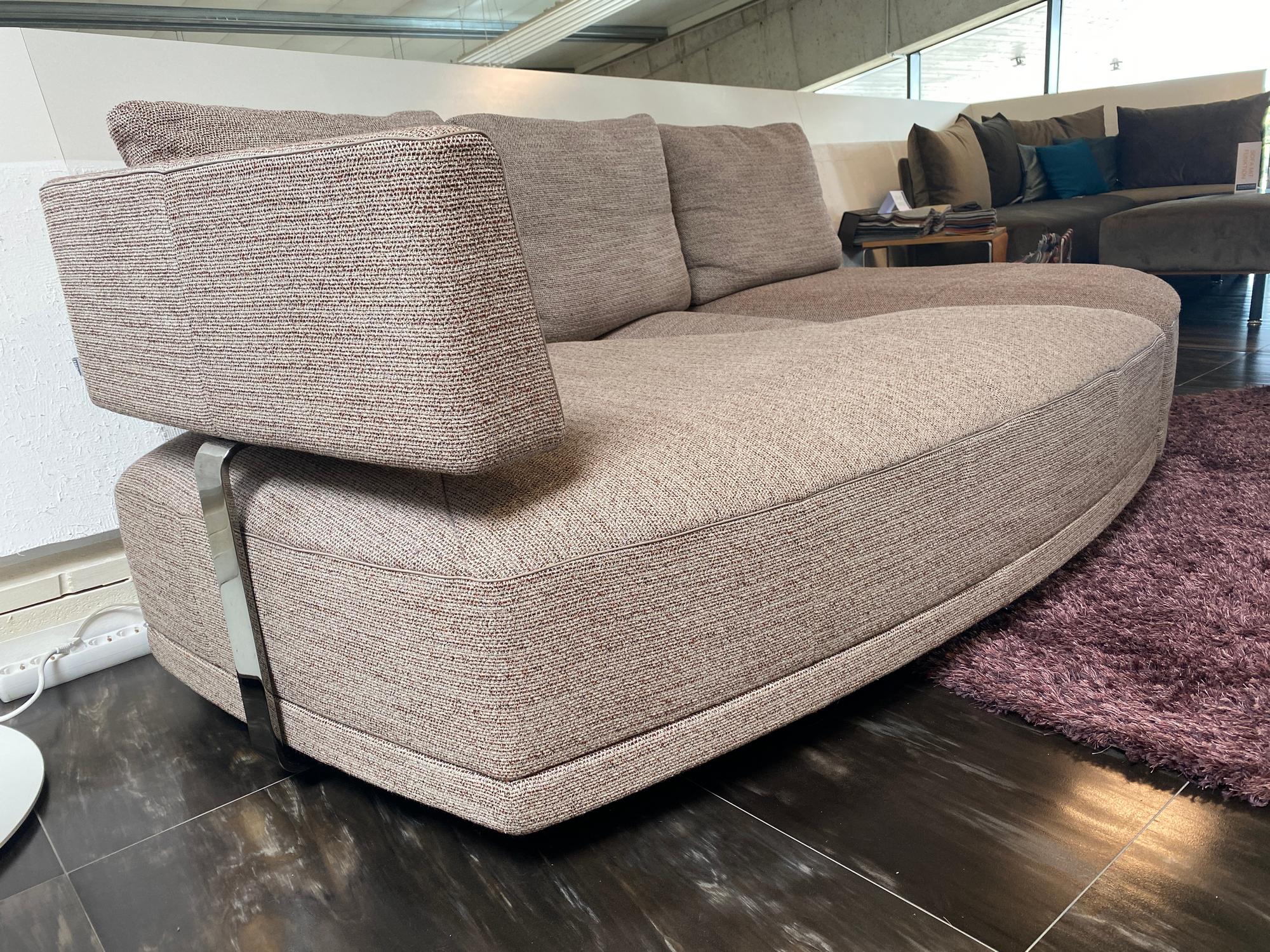 &copy; WING-SAVANNA-_2.JPG