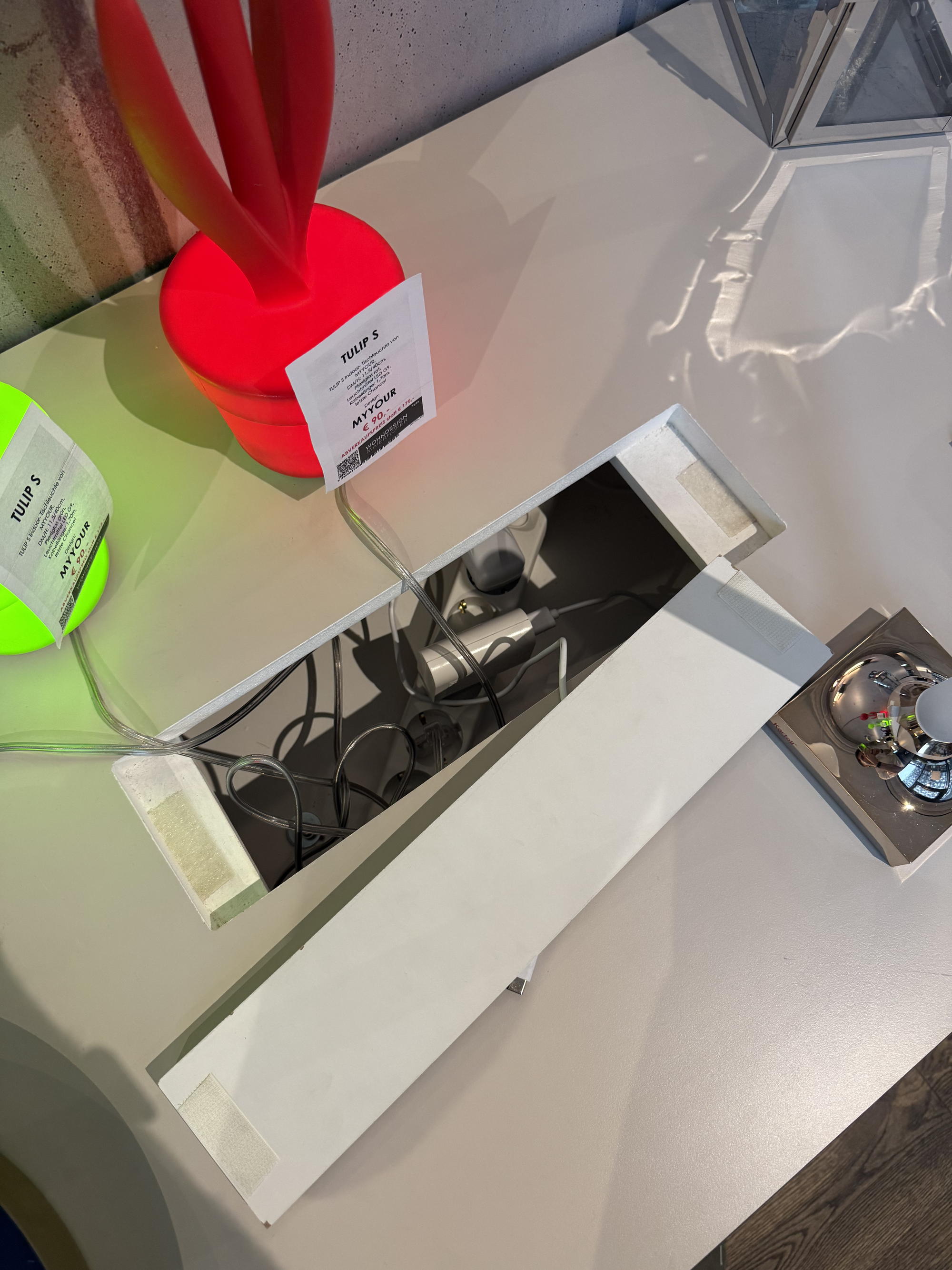 &copy; WMPODEST2_1.jpg