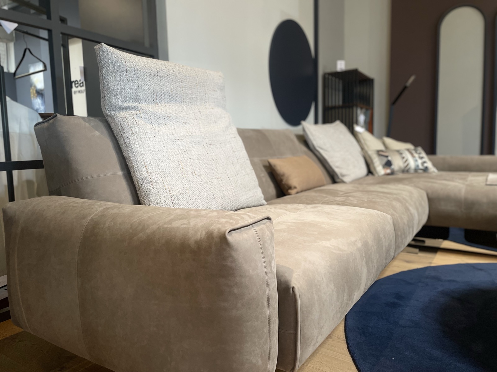 &copy; RBENZ50_1.jpg