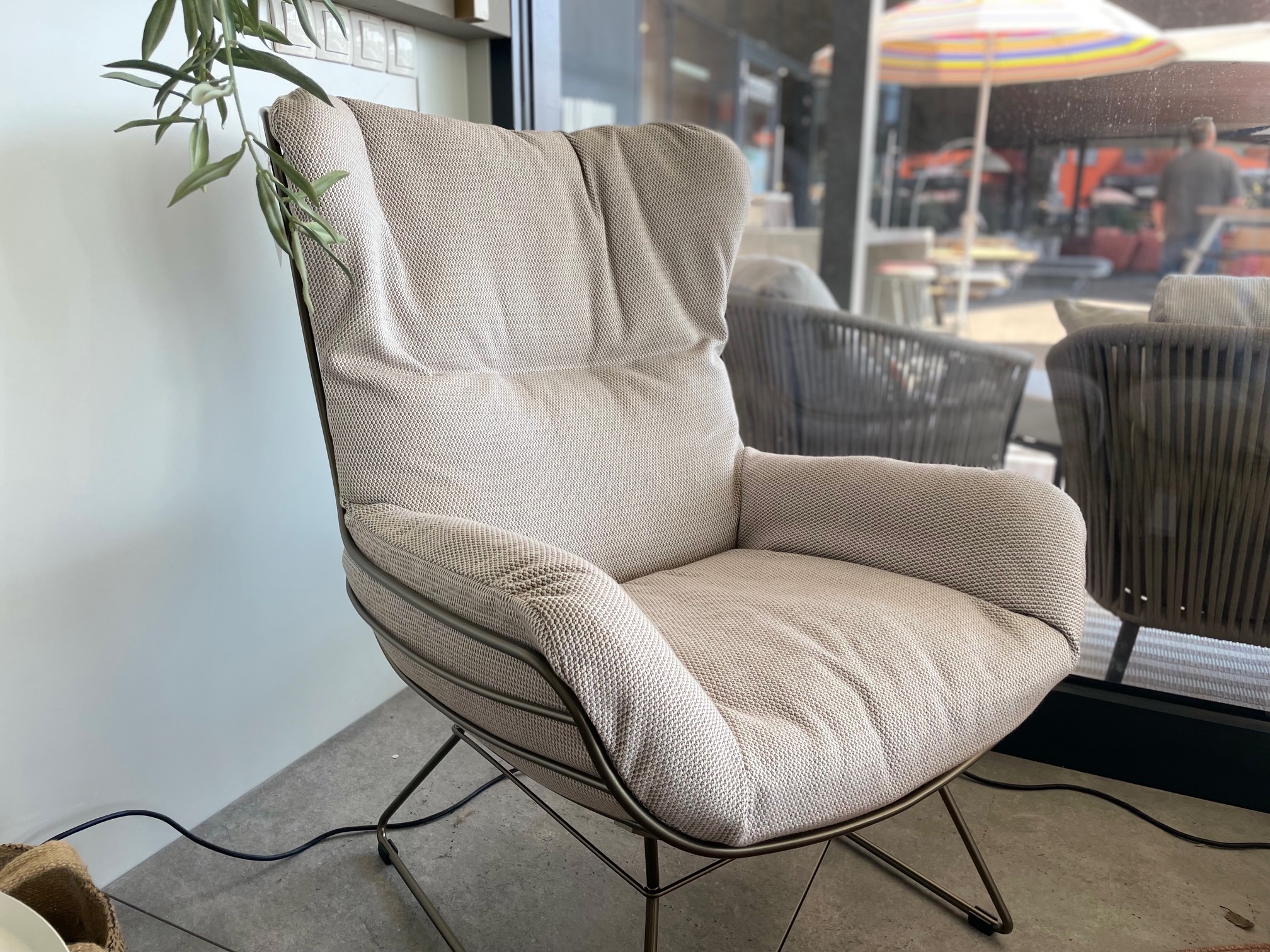 &copy; FRLEYASOLWING_1.jpg