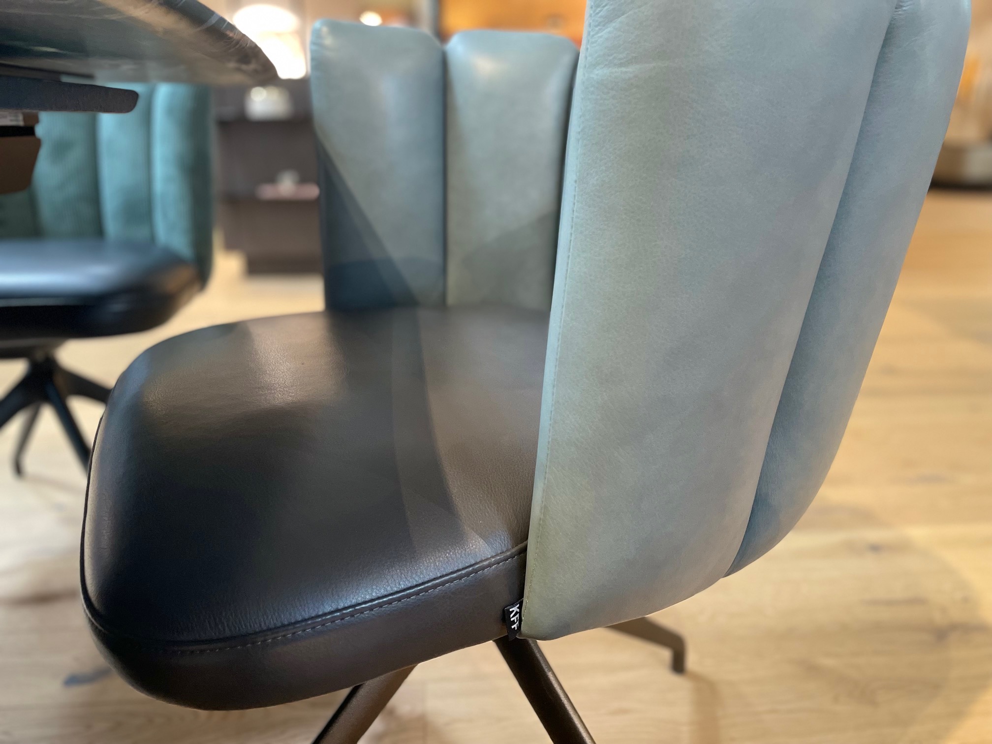 &copy; KFFGAIAALSTAB_1.jpg