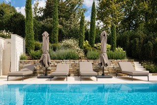 Innenarchitektur Poolarea Sonnenliegen Talenti